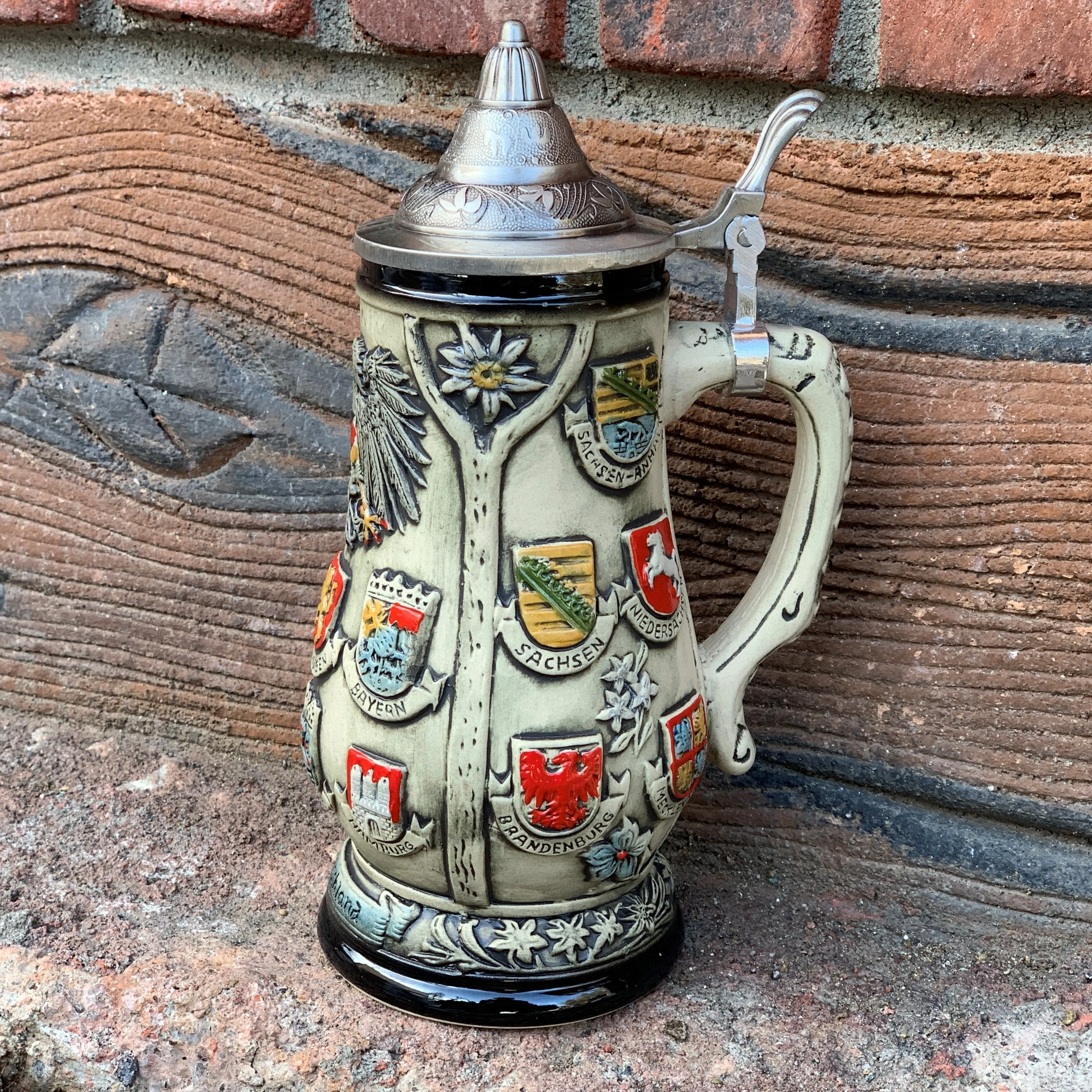 Deutschland Coat of Arms Collectible German Beer Stein with Engraved Metal Lid