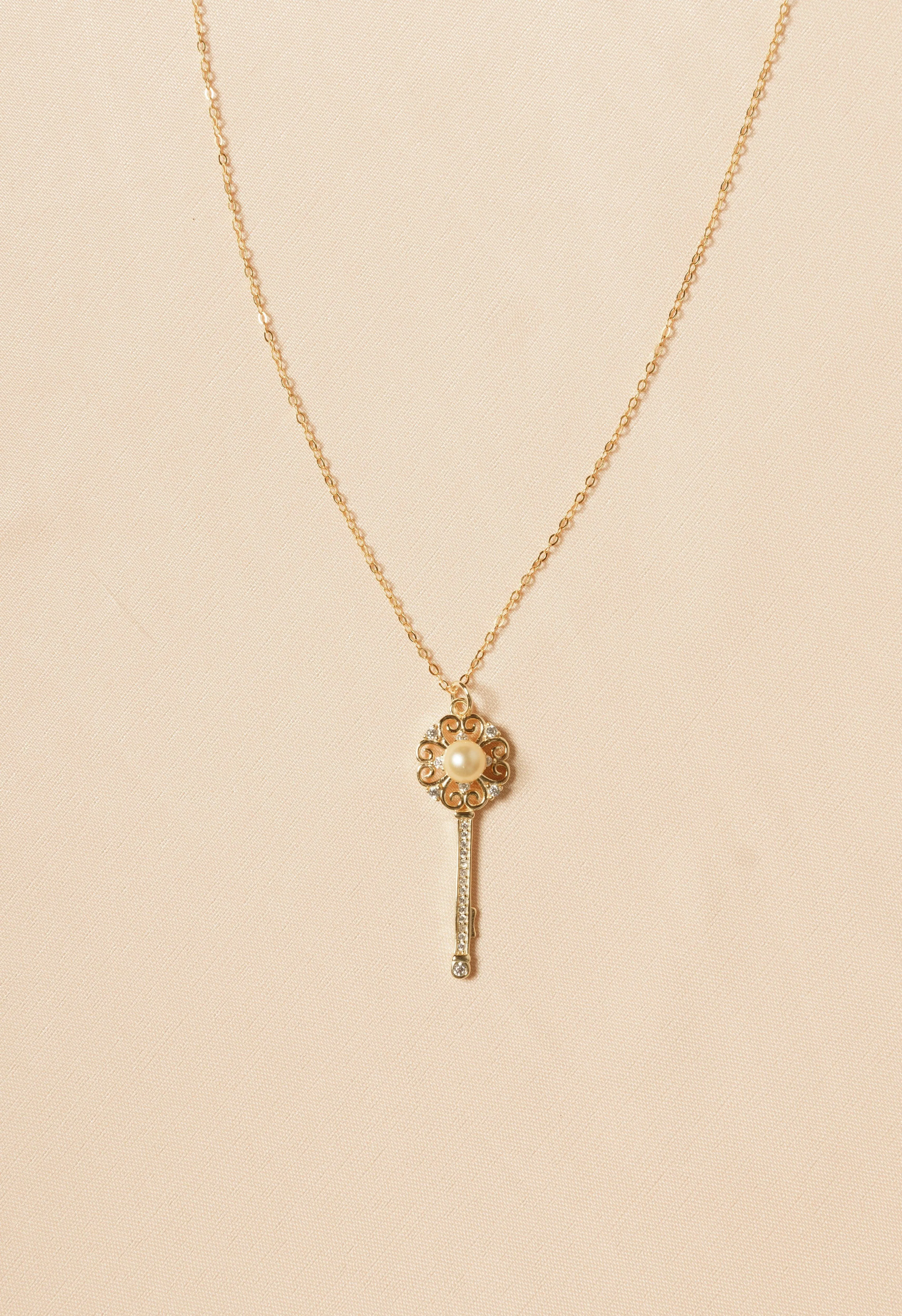 [Everyday Essentials] Japanese Akoya Pearl Golden Key Design Pendant w/ Gold Plated Chain