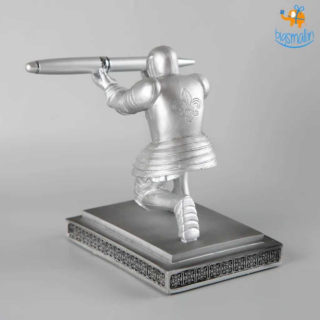 Executive Knight Pen Holder