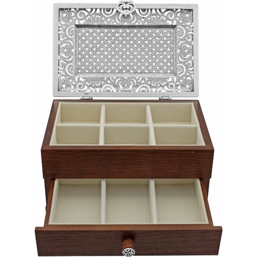 Lacie Daisy Jewelry Chest