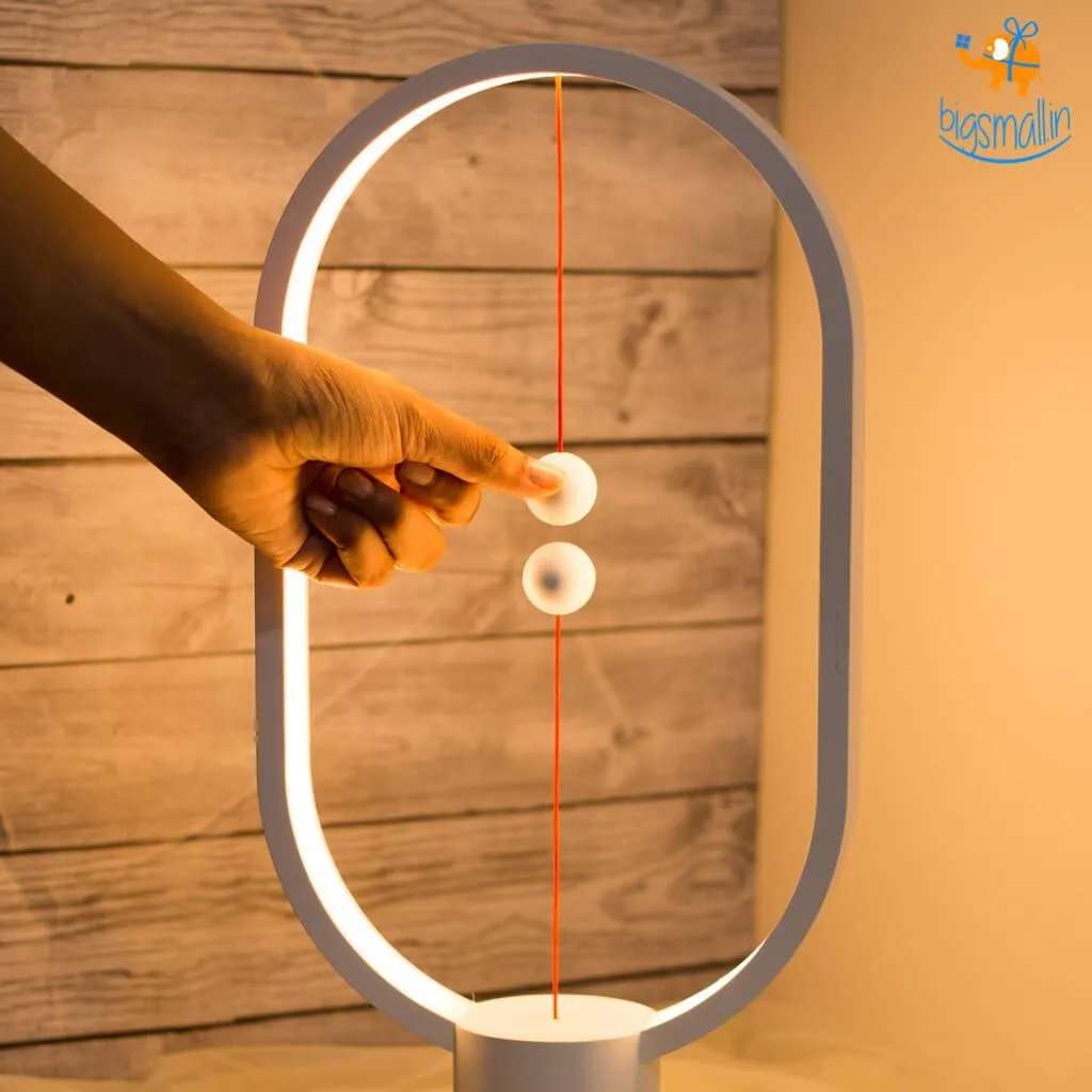 Magnetic Heng Balance Lamp