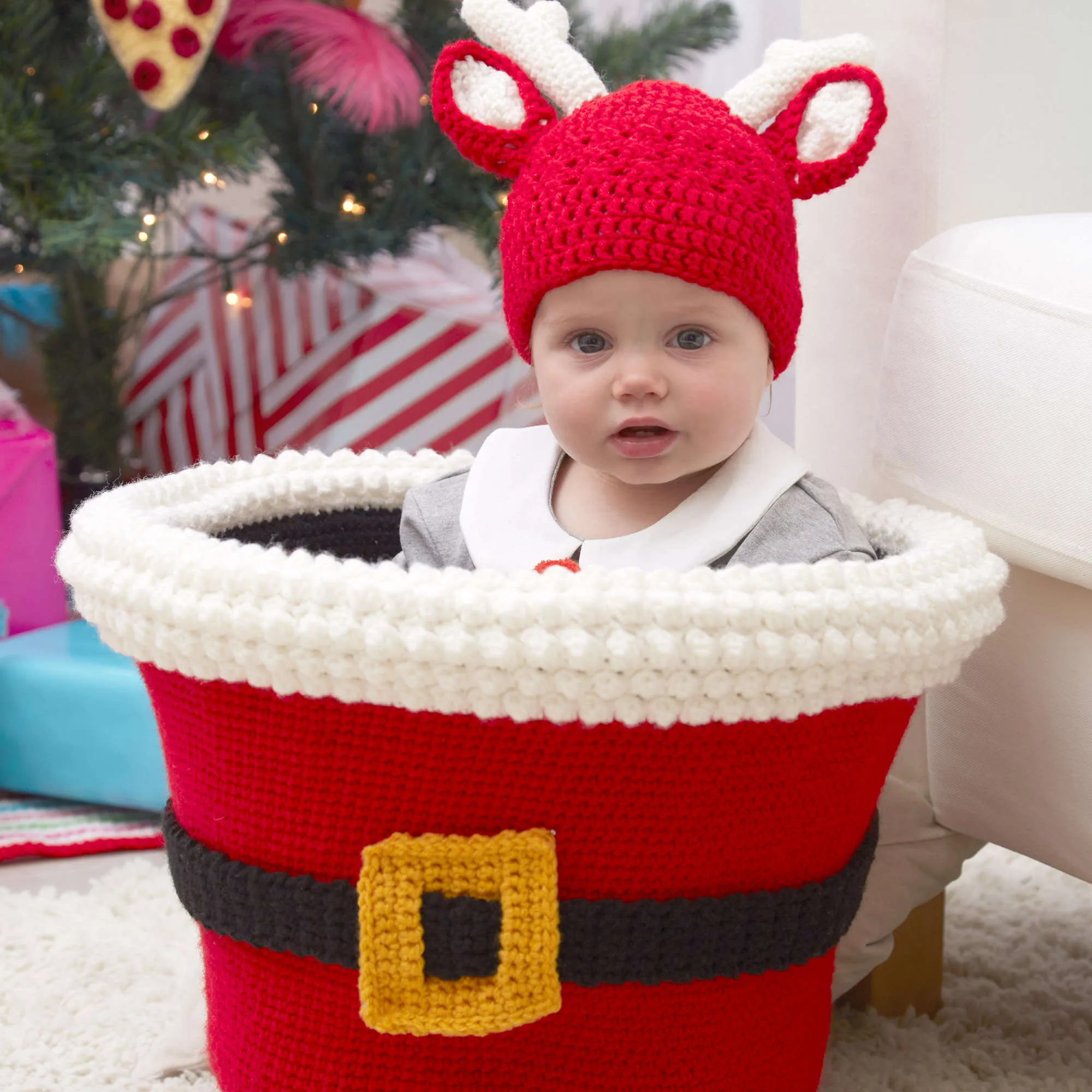 Red Heart Crochet Santa's Gift Basket