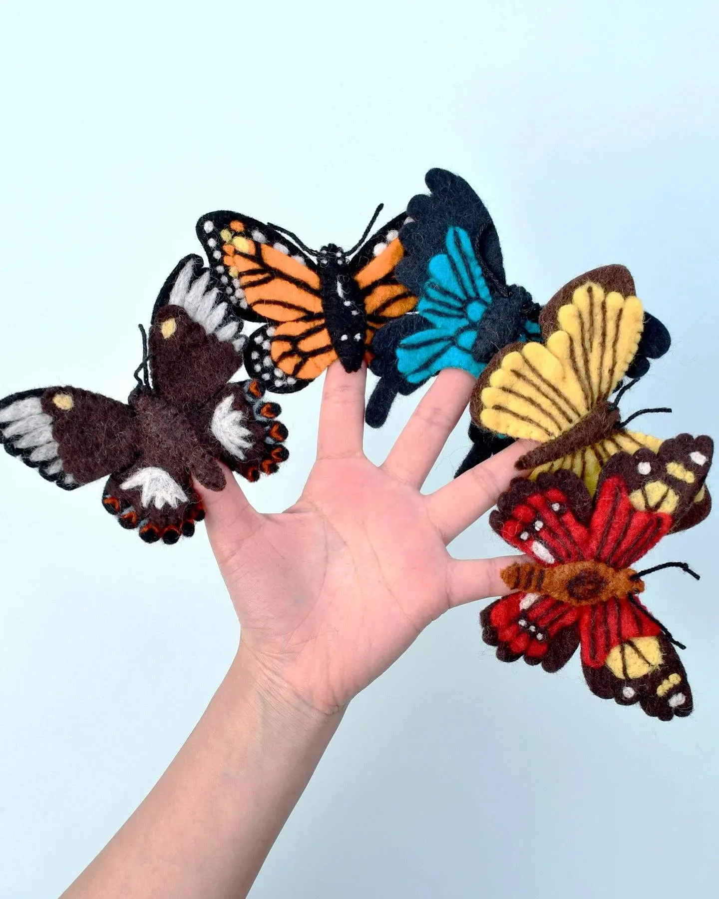 TARA TREASURES BUTTERFLIES FINGER PUPPET SET